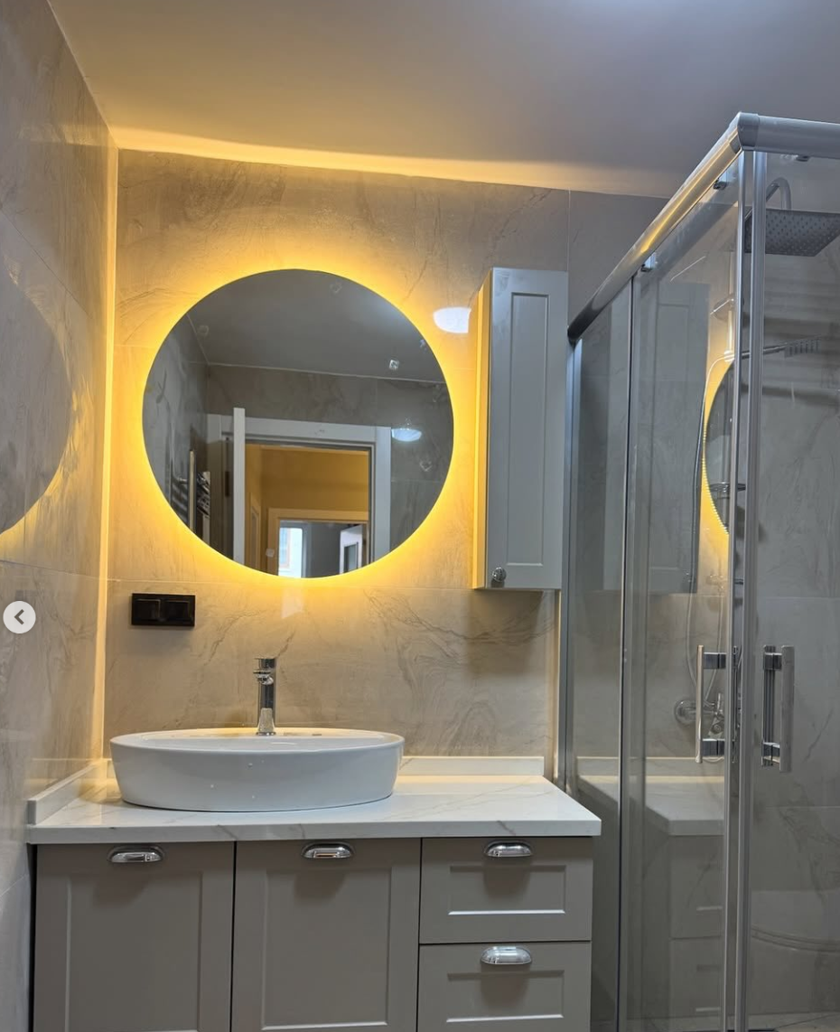 Yuvarlak Aydınlatmalı Ayna 02